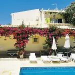 Monte Dos Avós, By Algarveblossom Albufeira