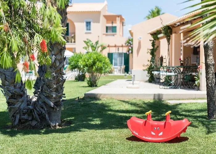 Monte Dos Avos, By Algarveblossom Albufeira